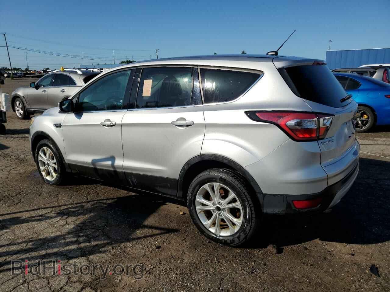 2017 FORD ESCAPE - VIN: 1FMCU0GDXHUD52044 - Фото 2