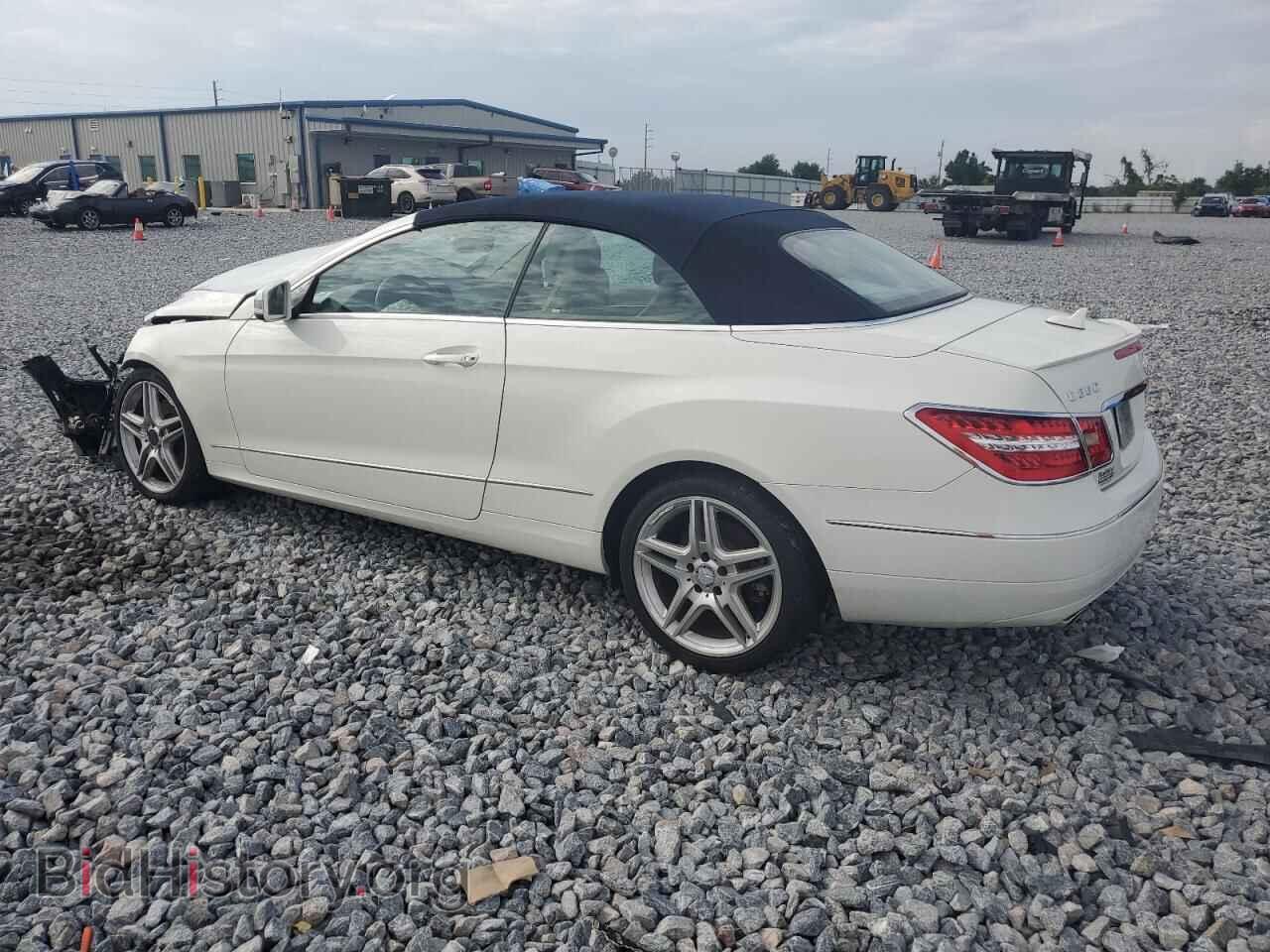 2011 MERCEDES-BENZ E-CLASS - VIN: WDDKK5GF2BF081082 - Фото 2