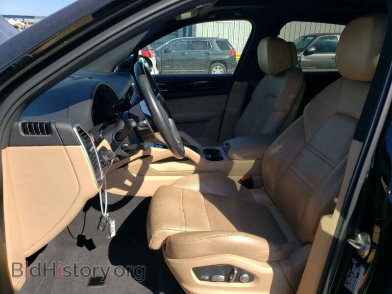 2021 Porsche CAYENNE (VIN WP1AA2AYXMDA02806) — photo 7 of 14