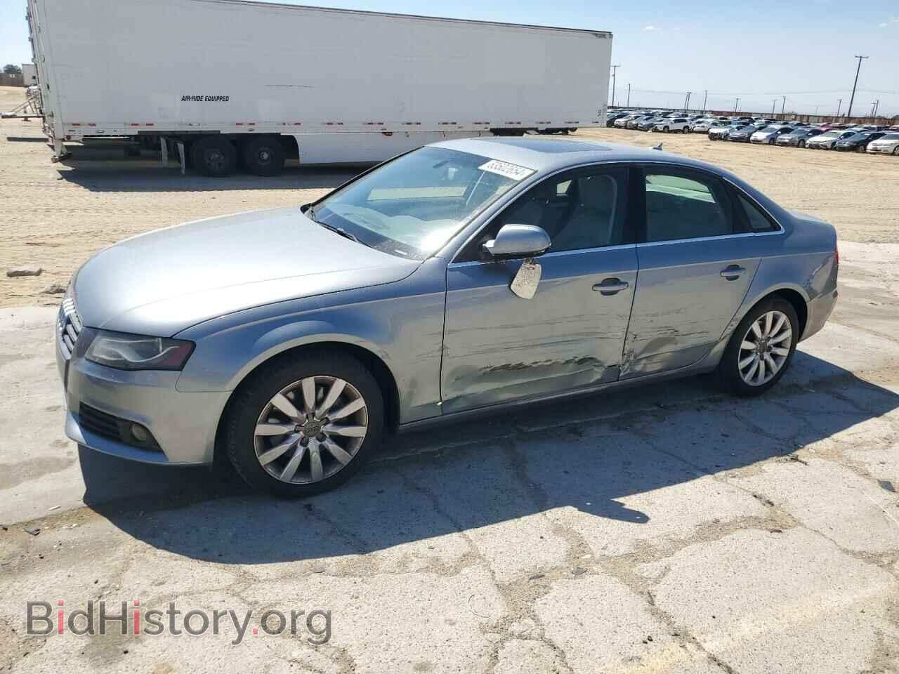 Photo WAUEFAFL2AN008355 - AUDI A4 2010