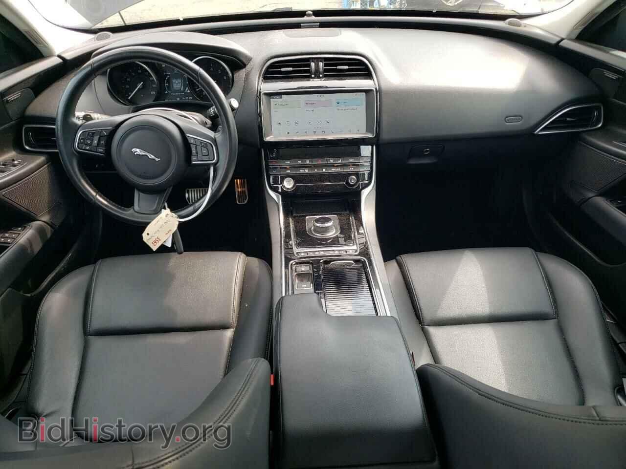 2019 JAGUAR XE - VIN: SAJAJ4FX3KCP51609 - Фото 8