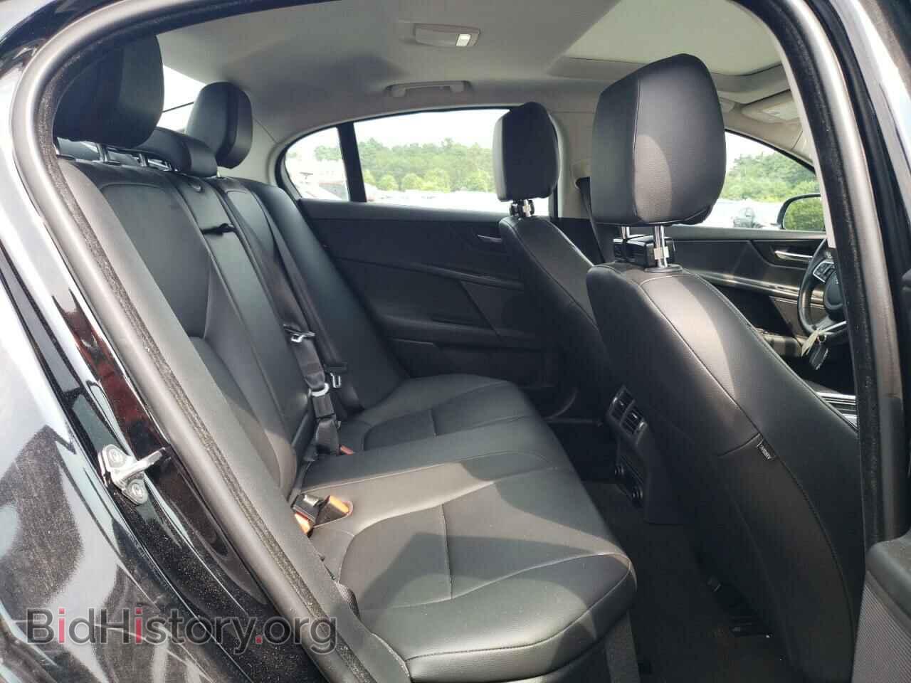 2019 JAGUAR XE - VIN: SAJAJ4FX3KCP51609 - Фото 10