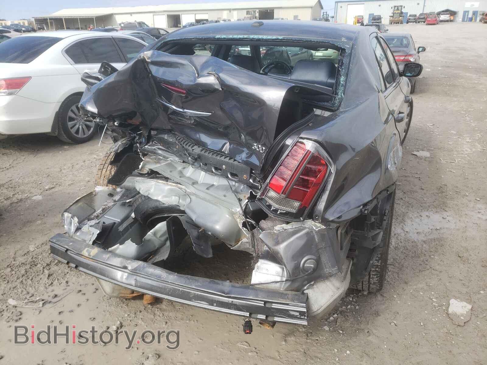 2014 CHRYSLER 300 - VIN: 2C3CCABG5EH221976 - Фото 9