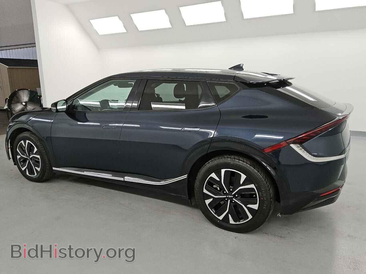 2023 KIA EV6 LIGHT - VIN: KNDC34LA1P5111721 - Photo 2