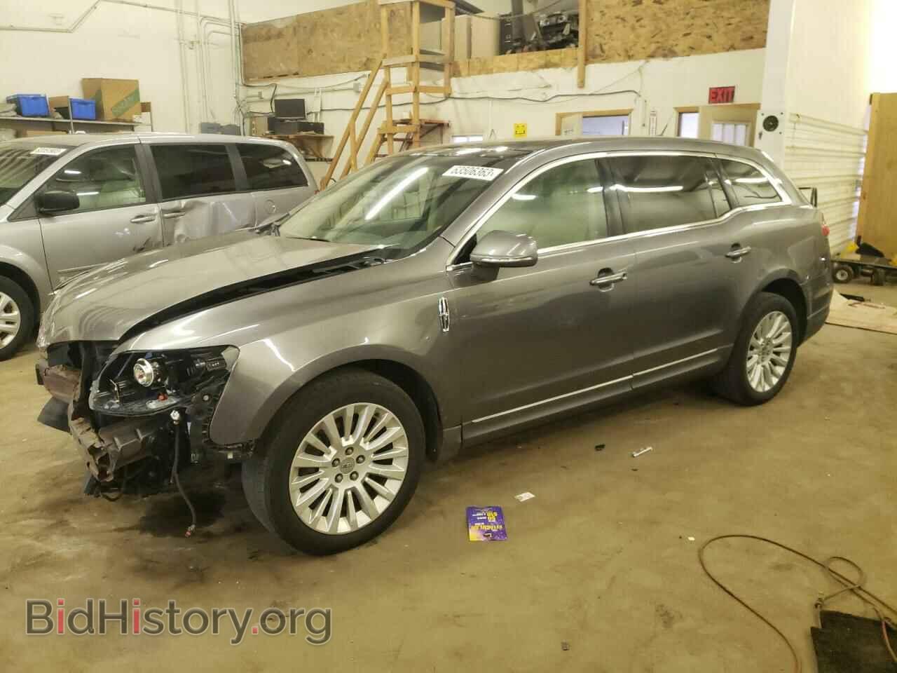 Photo 2LMHJ5FR0ABJ00327 - LINCOLN MKT 2010