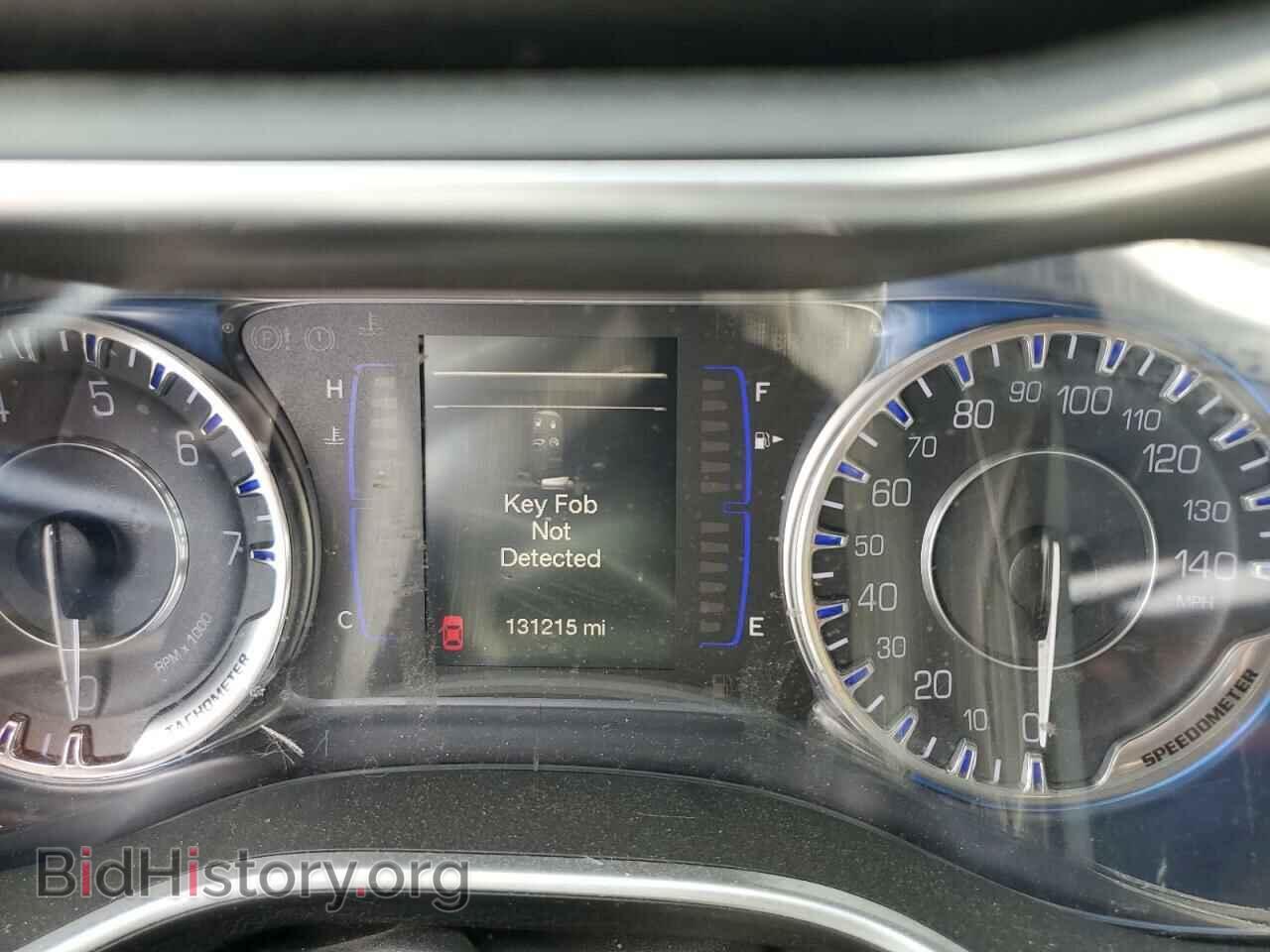 2016 CHRYSLER 200 - VIN: 1C3CCCAB8GN127165 - Фото 9