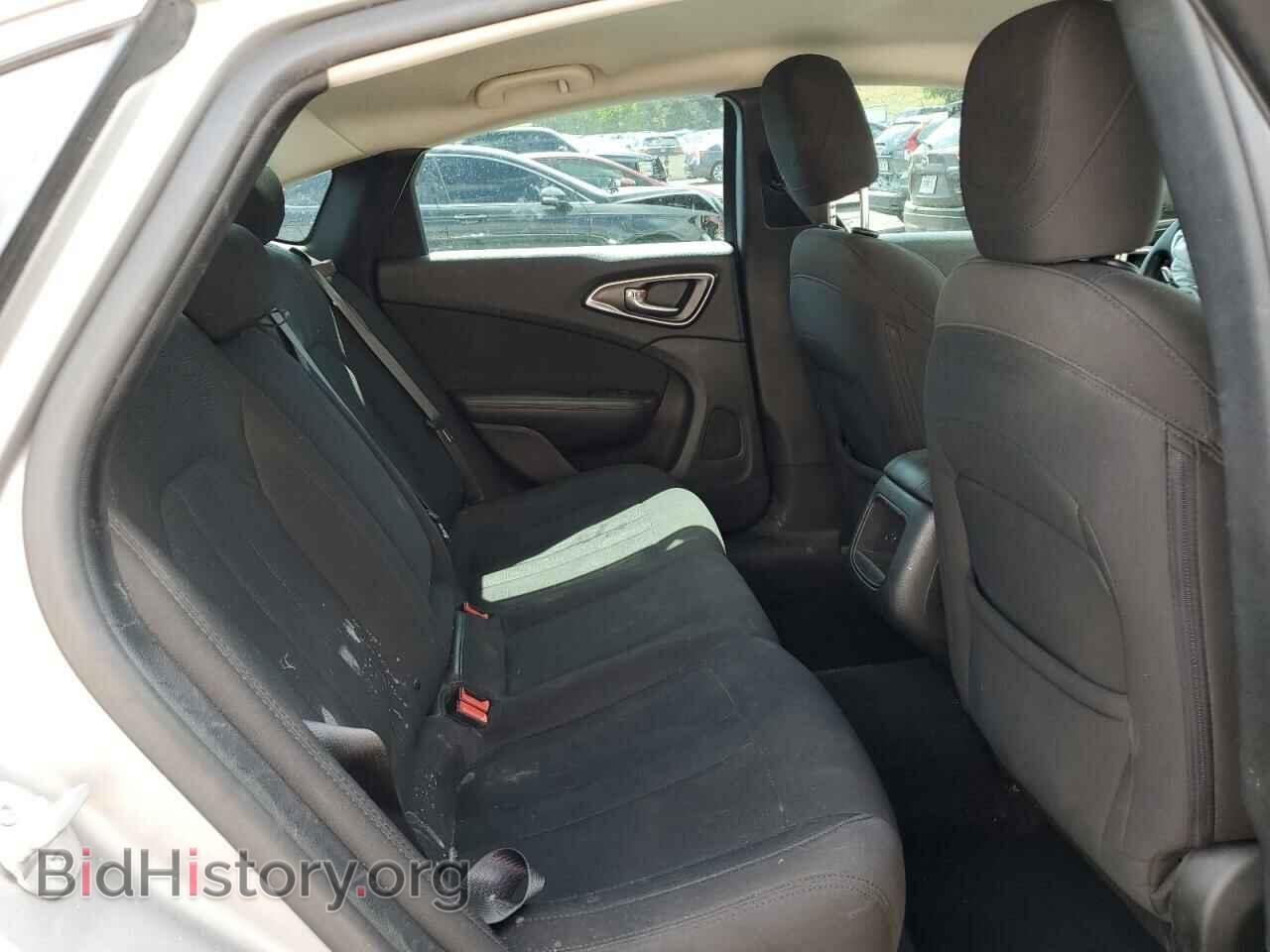 2016 CHRYSLER 200 - VIN: 1C3CCCAB8GN127165 - Фото 10