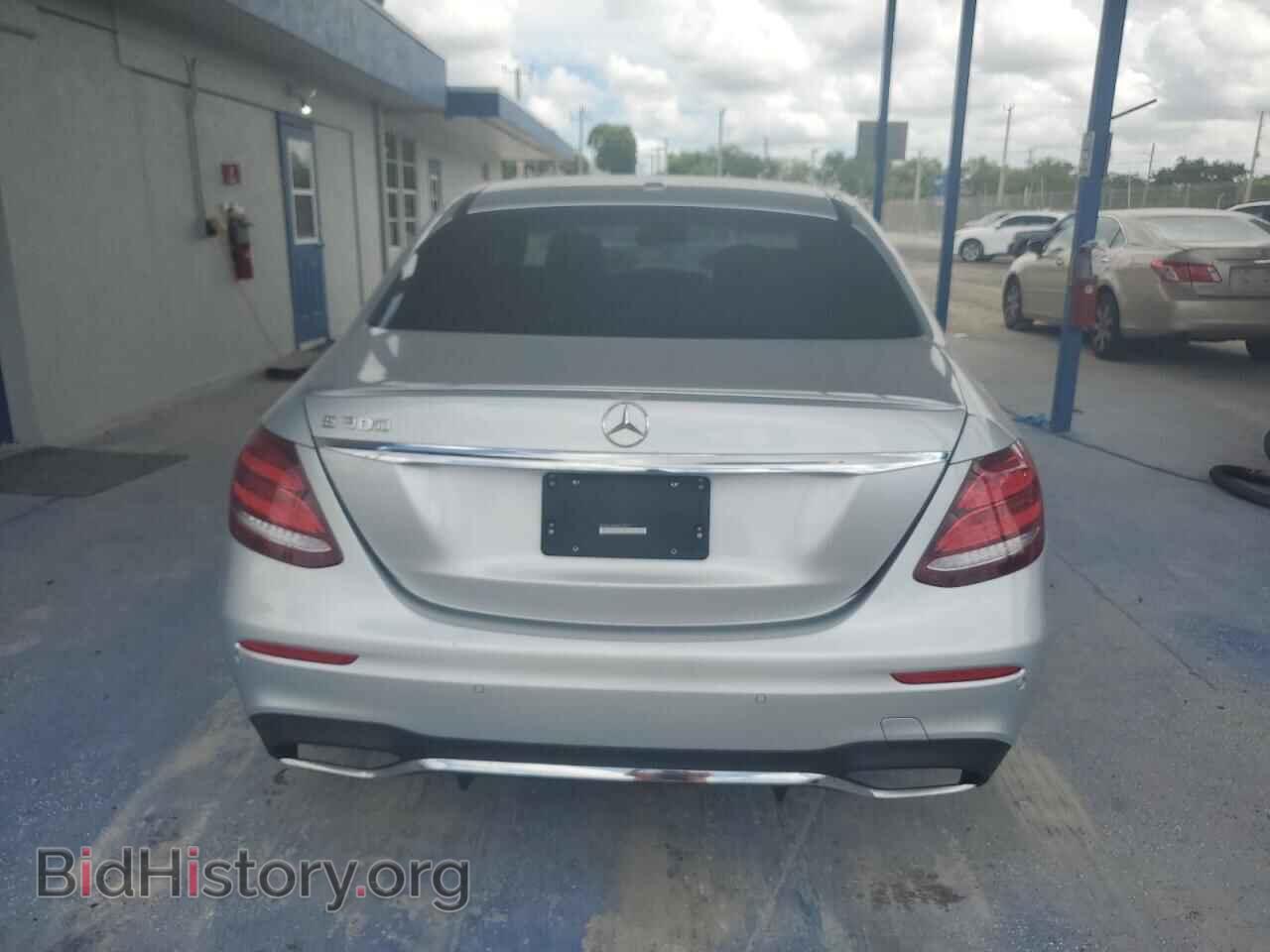 2019 MERCEDES-BENZ E-CLASS - VIN: WDDZF4JB4KA519472 - Фото 6