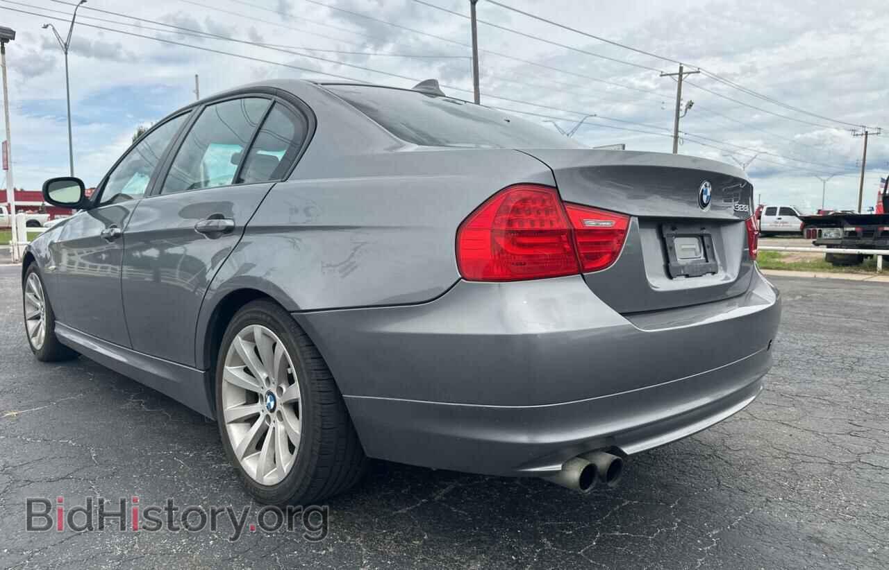 2011 BMW 3 SERIES - VIN: WBAPH7C58BE677372 - Фото 3