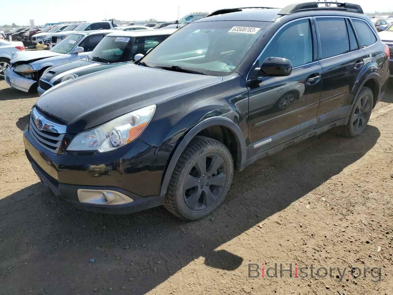 Photo 4S4BRELC2B2388109 - SUBARU OUTBACK 2011