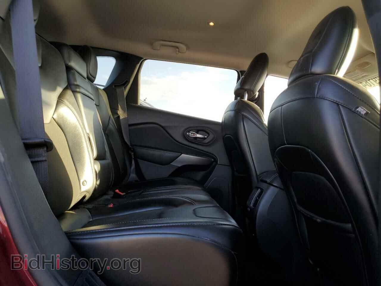 2019 JEEP CHEROKEE - VIN: 1C4PJLLB1KD225940 - Фото 11