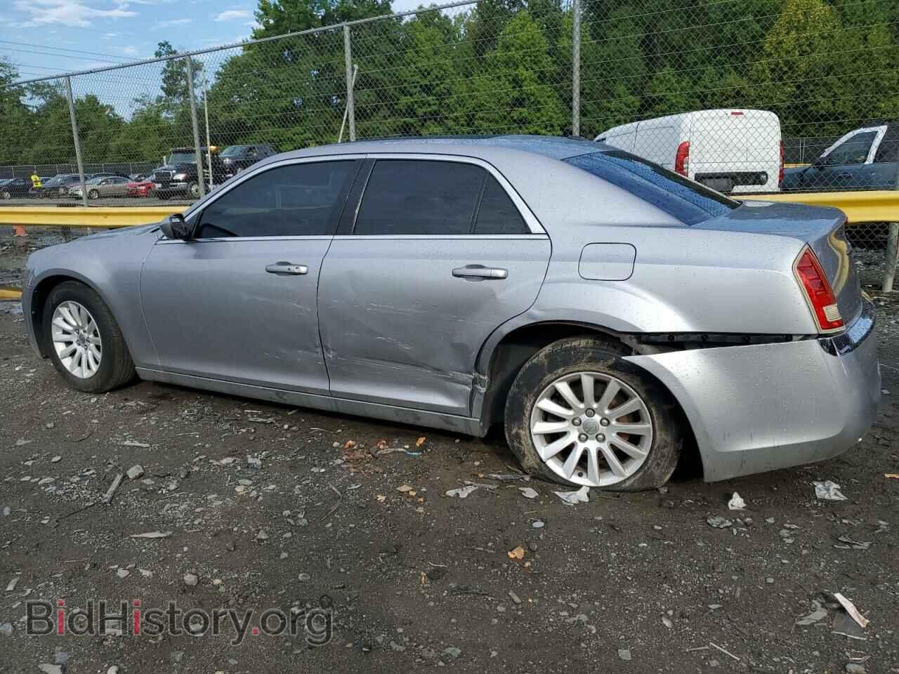 2013 CHRYSLER 300 - VIN: 2C3CCAAG3DH743294 - Фото 2