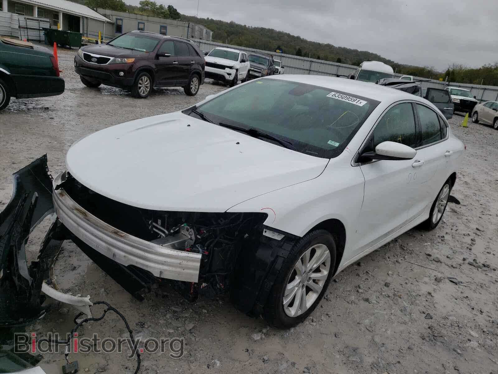 2015 CHRYSLER 200 - VIN: 1C3CCCAB5FN500824 - Фото 2