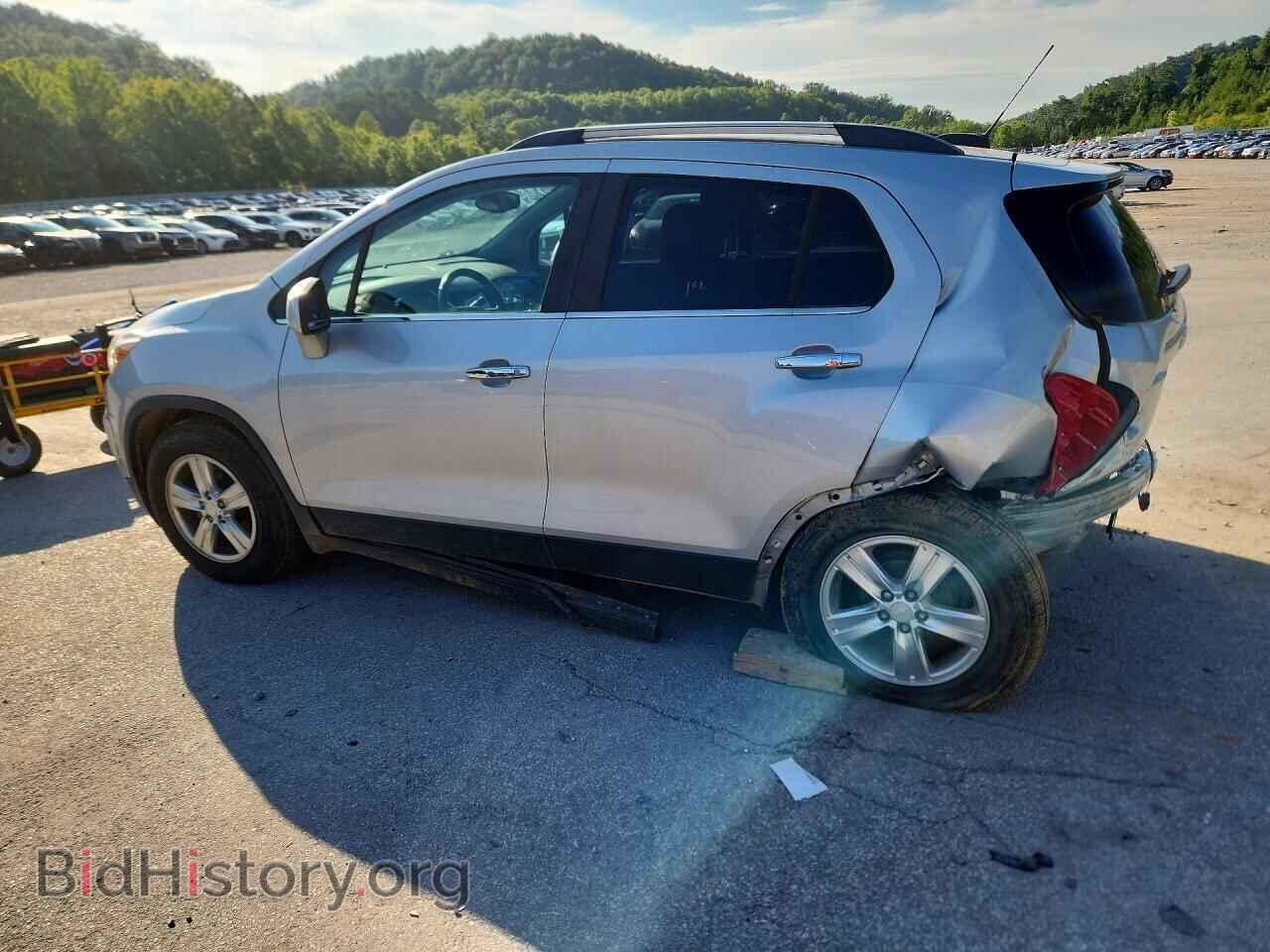 2017 CHEVROLET TRAX - VIN: 3GNCJLSB6HL287943 - Фото 2