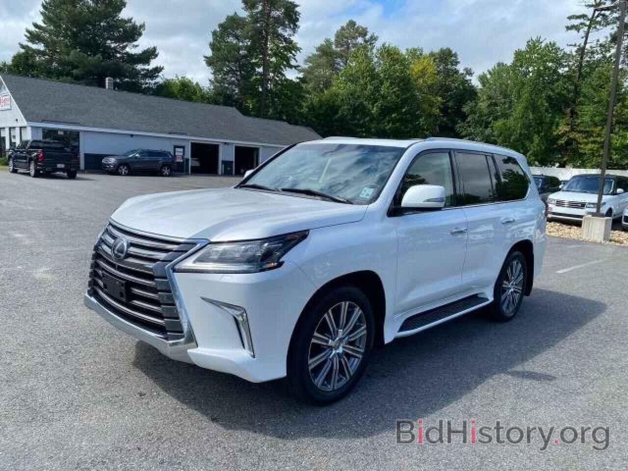 Photo JTJHY7AX6G4212367 - LEXUS LX570 2016