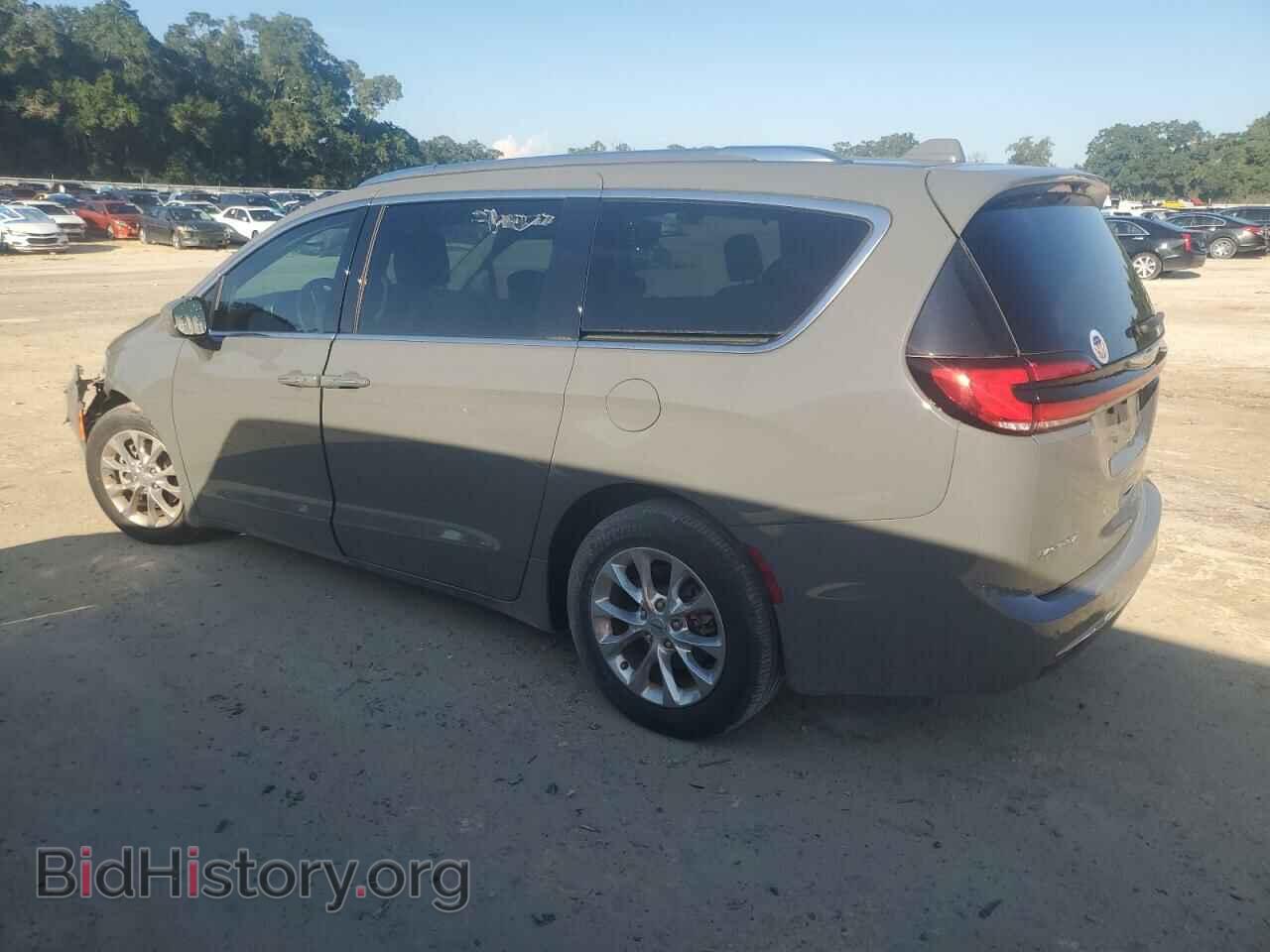 2021 CHRYSLER PACIFICA - VIN: 2C4RC1BG2MR555512 - Фото 2
