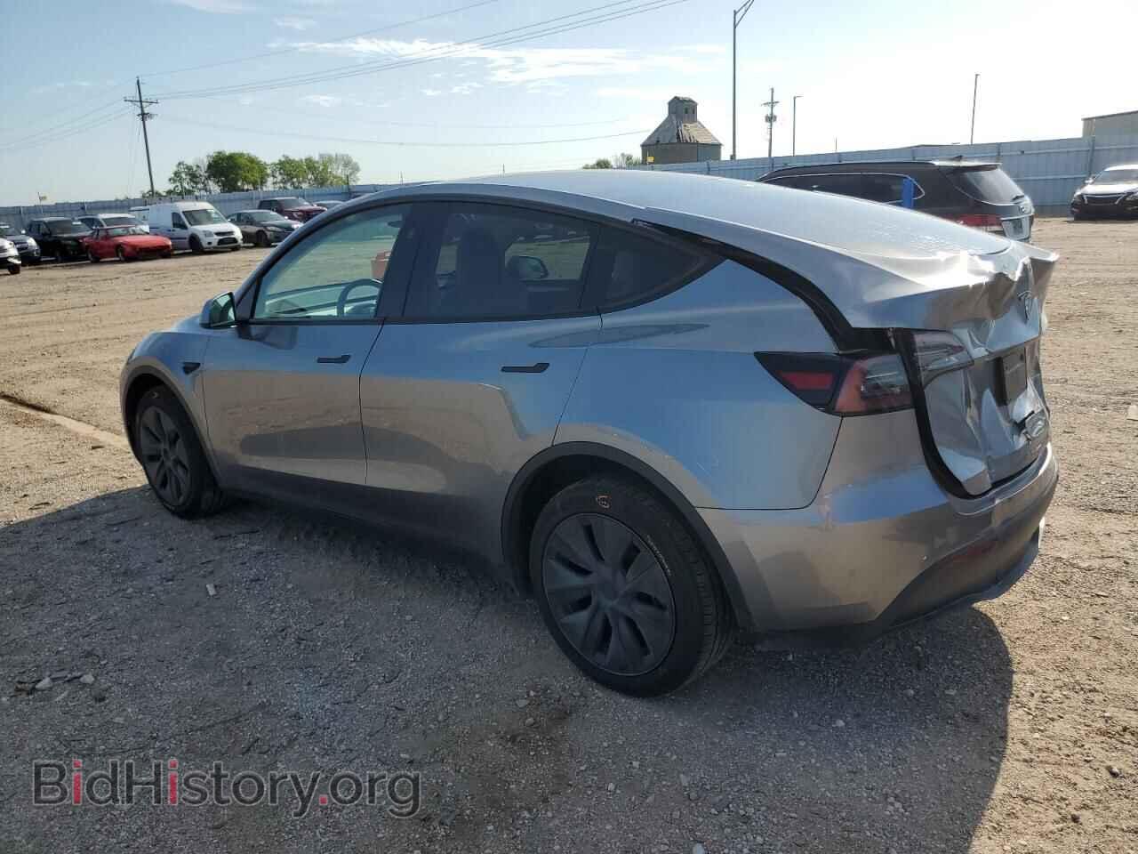 2024 TESLA MODEL Y - VIN: 7SAYGDEE4RF230068 - Фото 2