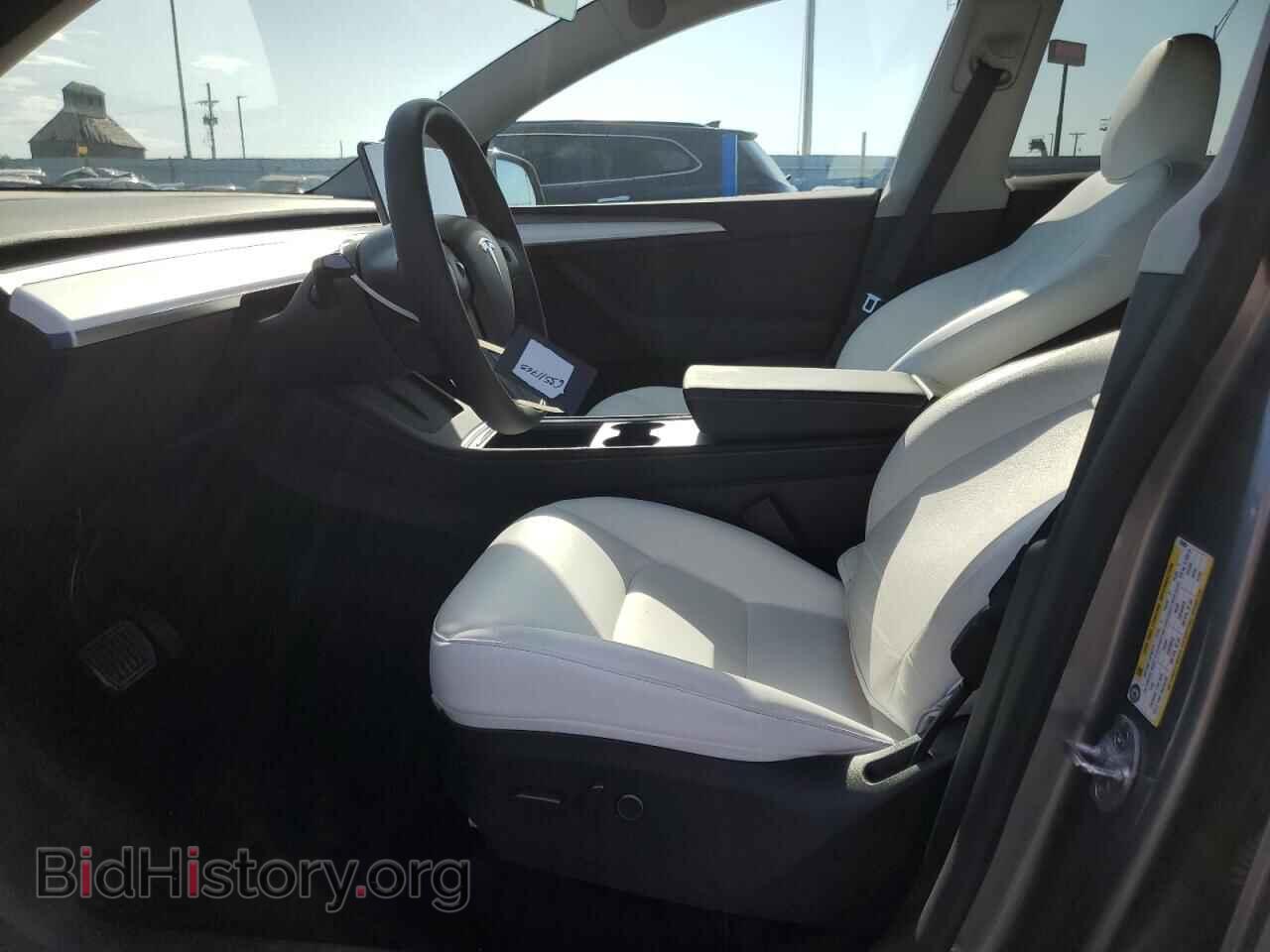2024 TESLA MODEL Y - VIN: 7SAYGDEE4RF230068 - Фото 7