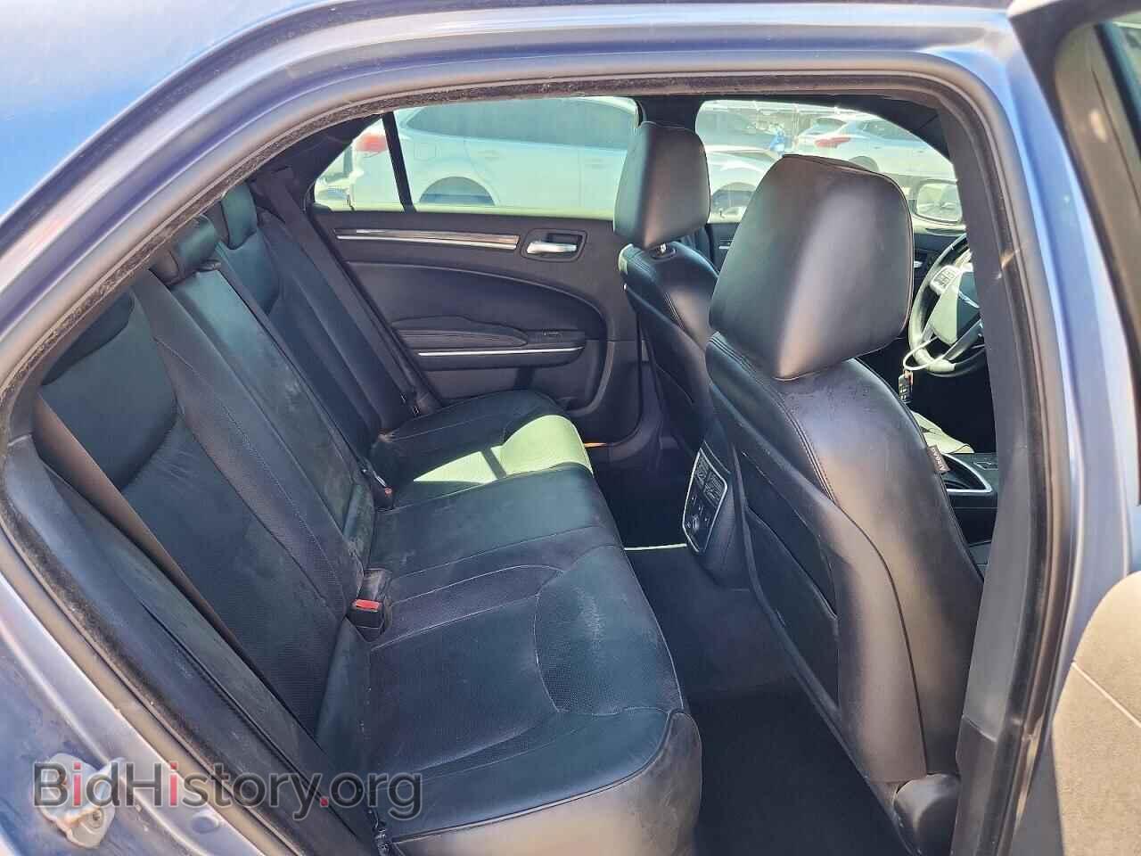 2011 CHRYSLER 300 - VIN: 2C3CA6CT6BH581235 - Photo 10