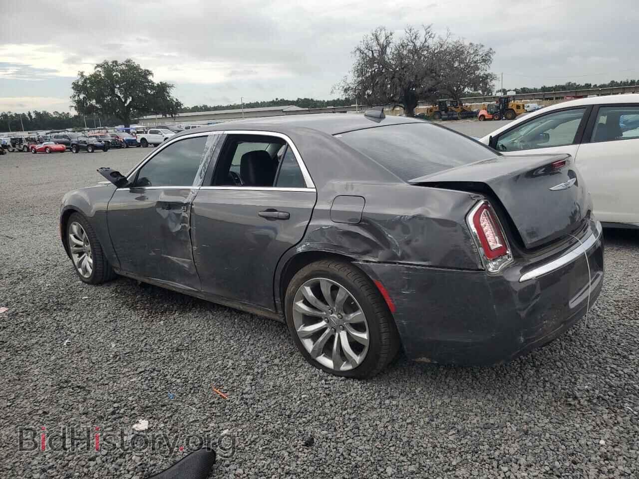 2020 CHRYSLER 300 - VIN: 2C3CCAAG0LH164357 - Фото 2