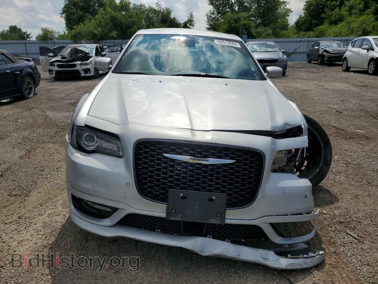 2019 CHRYSLER 300 - VIN: 2C3CCABG9KH731078 - Фото 5