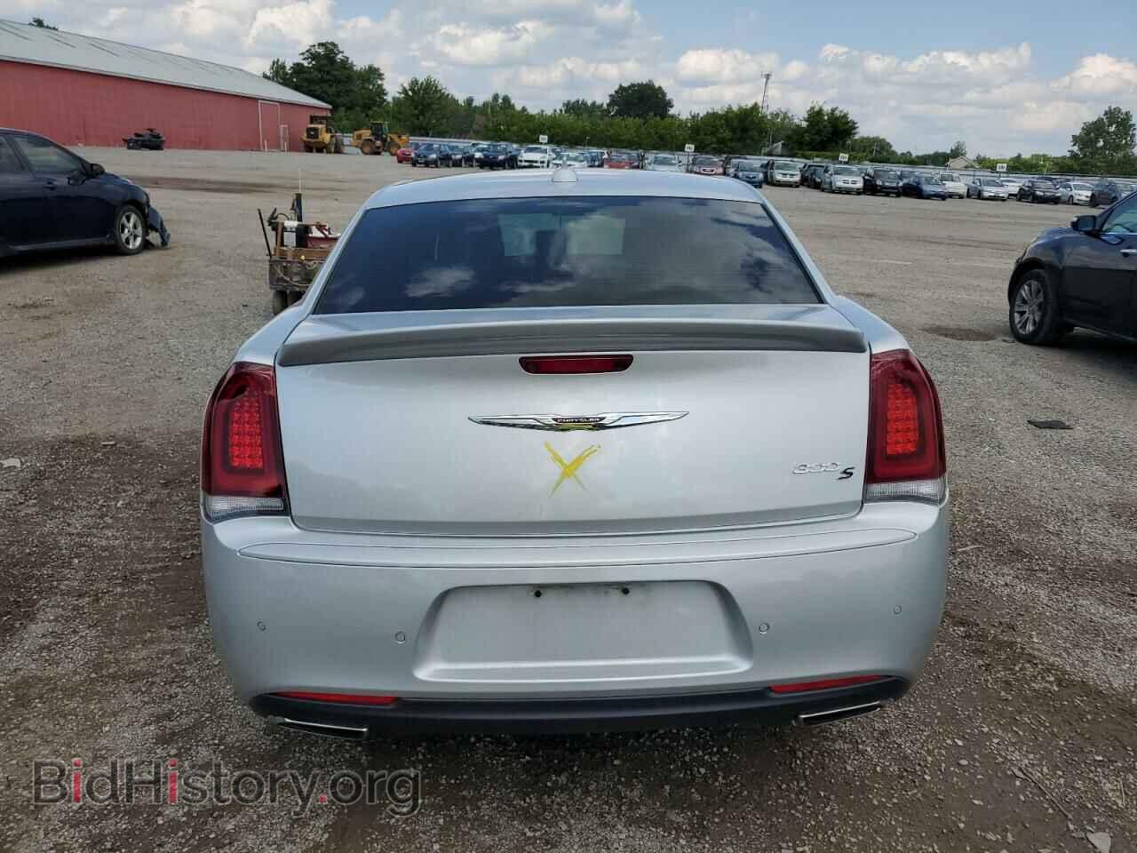 2019 CHRYSLER 300 - VIN: 2C3CCABG9KH731078 - Фото 6