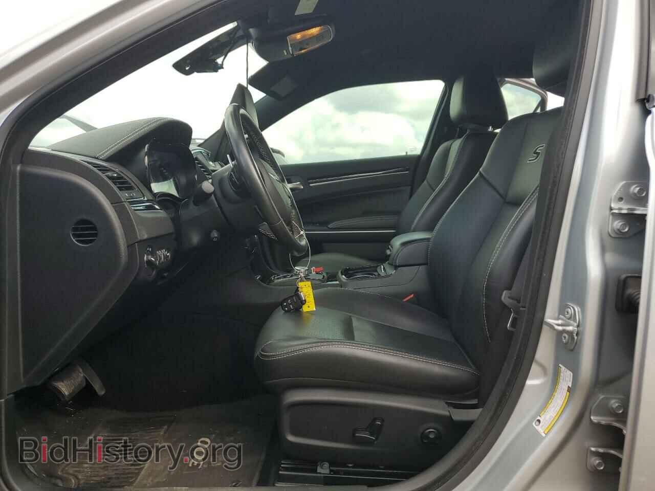 2019 CHRYSLER 300 - VIN: 2C3CCABG9KH731078 - Фото 7
