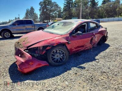 2024 Tesla MODEL 3, красный — VIN 5YJ3E1EB2RF811988, Copart