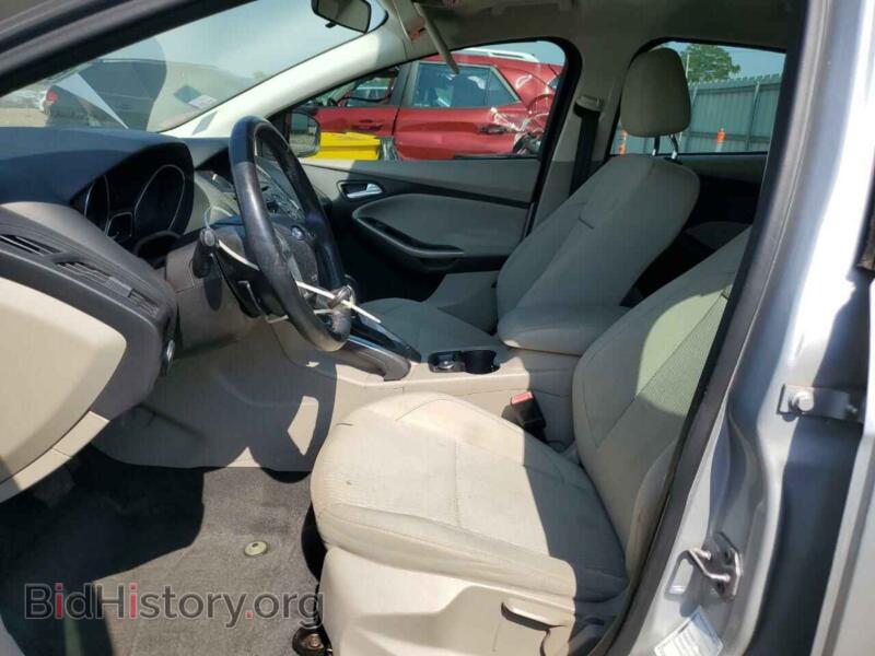 2012 Ford FOCUS (VIN 1FAHP3M29CL107214) — фото 7 из 14