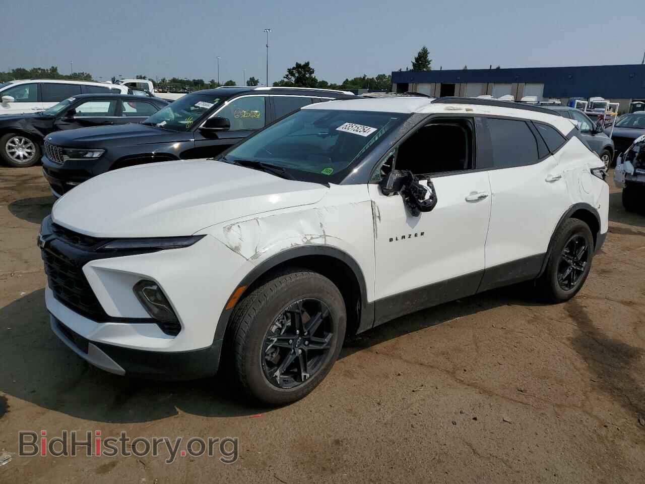 Photo 3GNKBCR42PS101853 - CHEVROLET BLAZER 2023