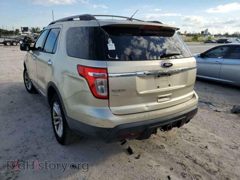 2011 Ford EXPLORER (VIN 1FMHK7D83BGA82303) — фото 3 из 10