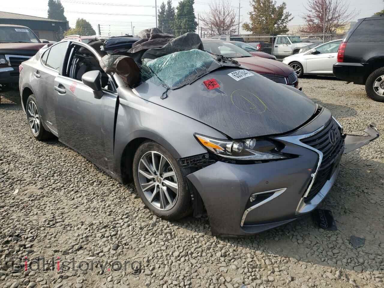 Photo JTHBW1GG3H2135228 - LEXUS ES300 2017