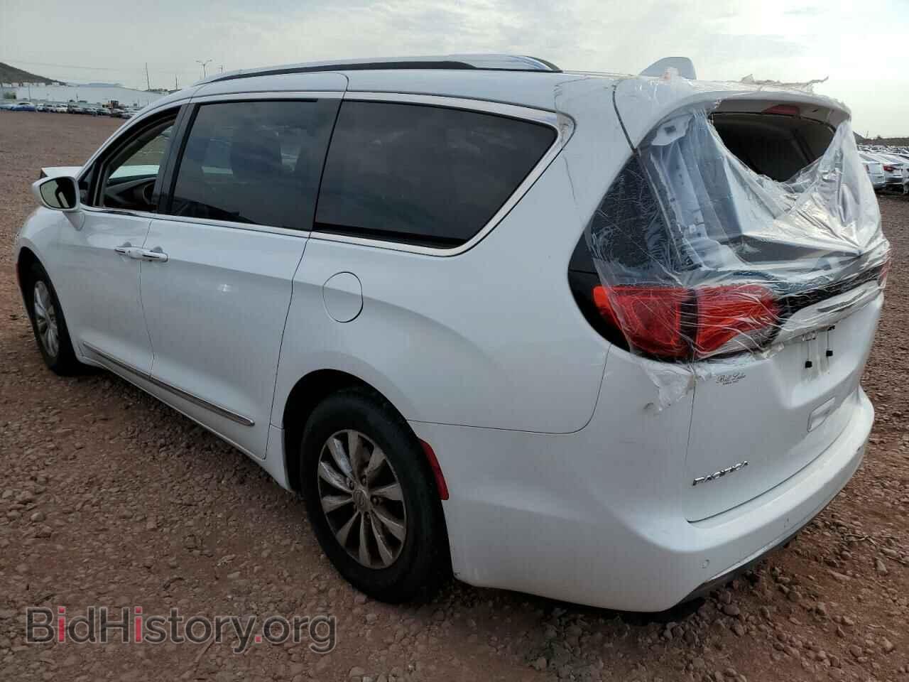 2018 CHRYSLER PACIFICA - VIN: 2C4RC1BG1JR110139 - Фото 2
