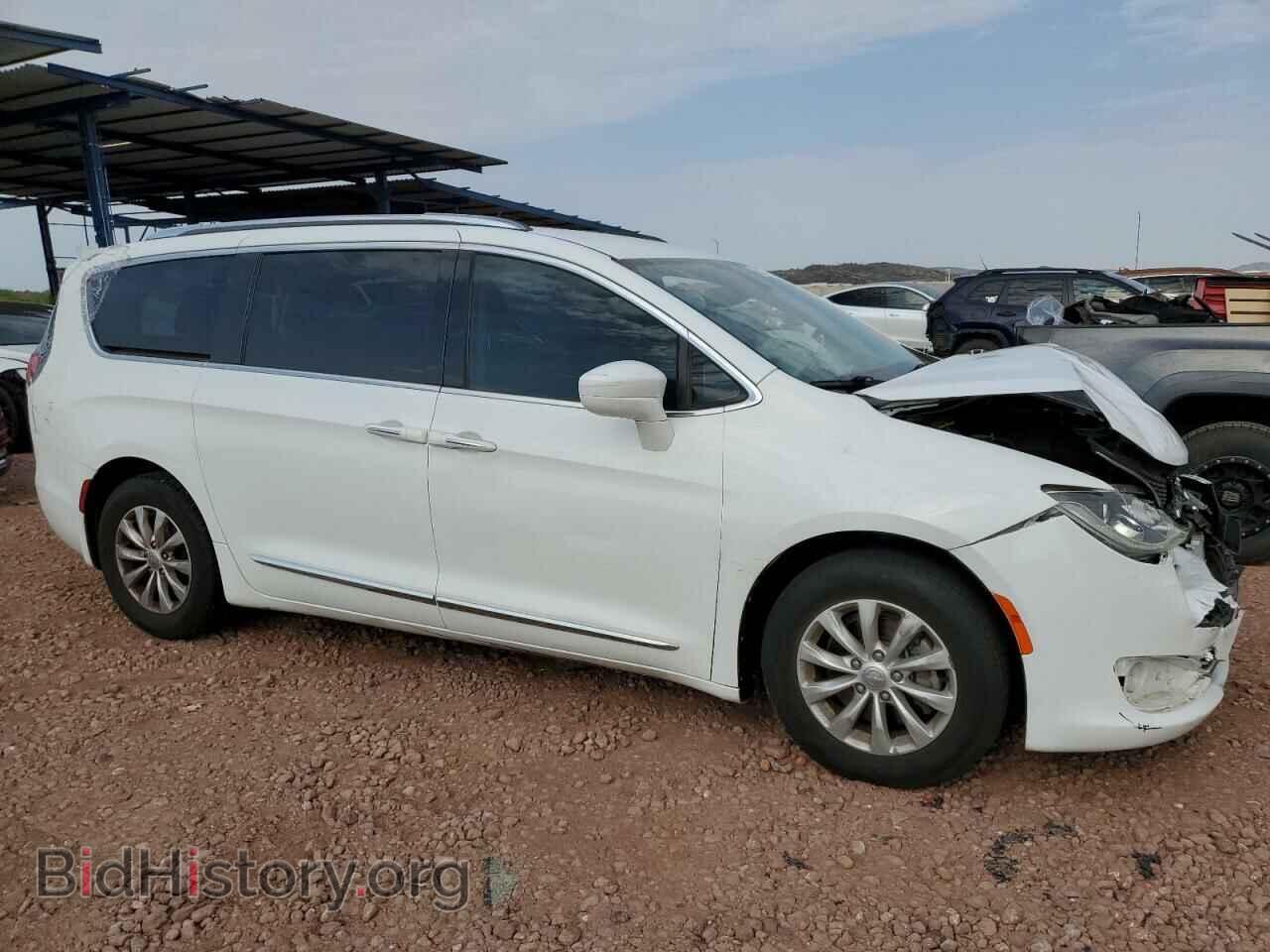 2018 CHRYSLER PACIFICA - VIN: 2C4RC1BG1JR110139 - Фото 4