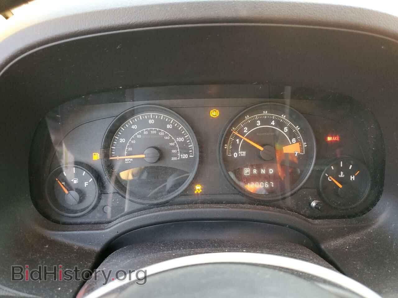 2014 JEEP COMPASS - VIN: 1C4NJDBBXED828226 - Photo 9