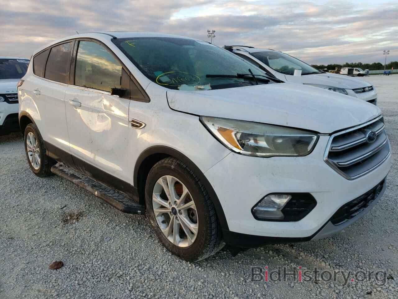 Фотография 1FMCU0G90HUC96904 - FORD ESCAPE 2017