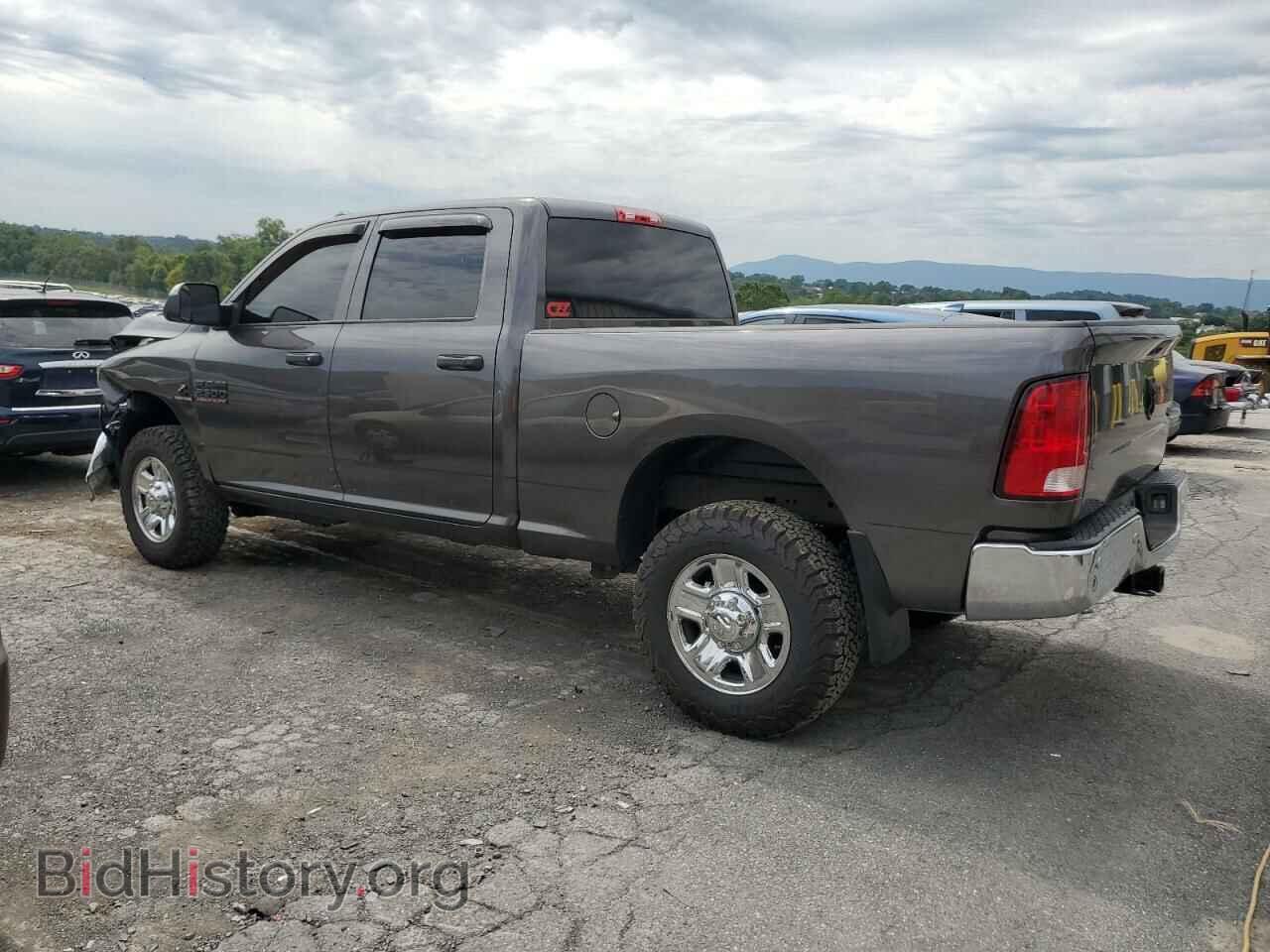 2016 RAM All Models - VIN: 3C6UR5CL0GG144770 - Photo 2