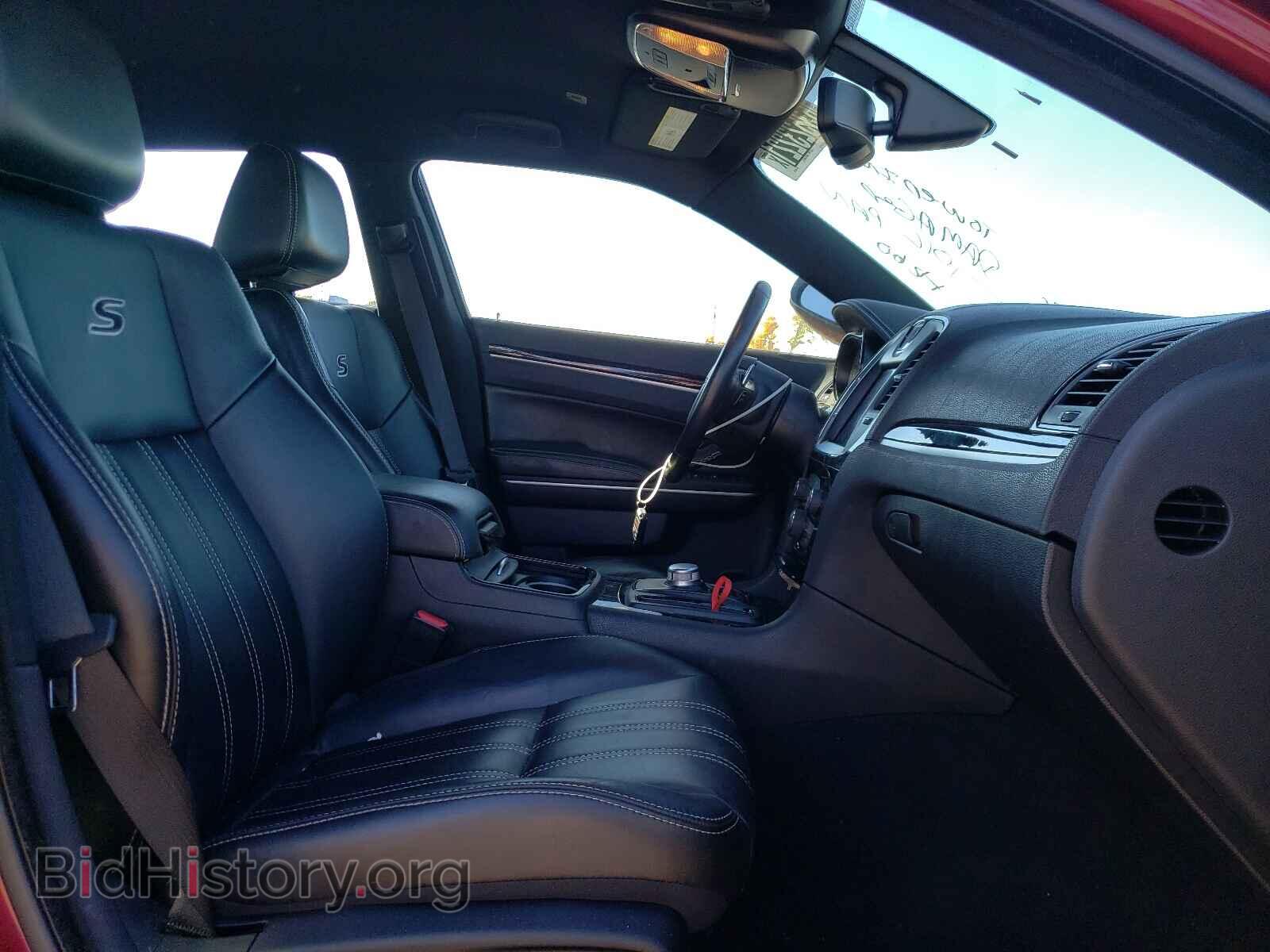 2019 CHRYSLER 300 - VIN: 2C3CCAGG7KH632140 - Photo 5