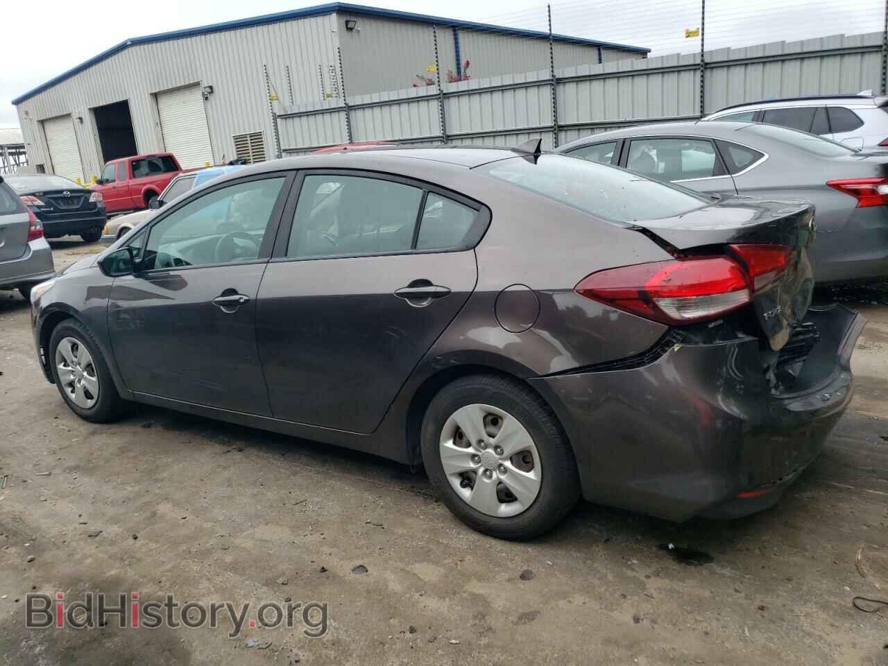 2017 KIA FORTE - VIN: 3KPFK4A73HE031835 - Фото 2