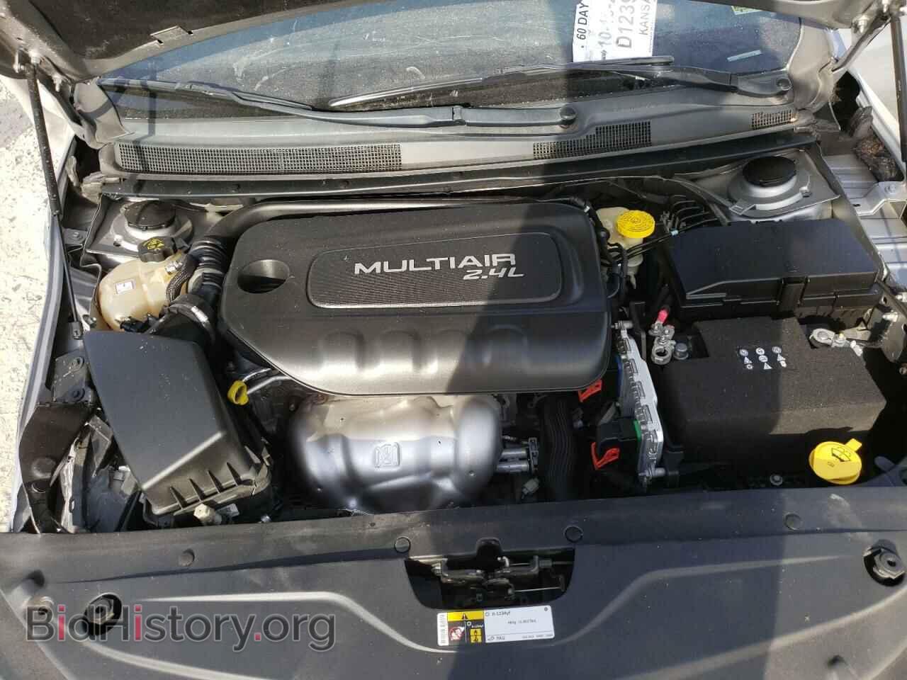 2015 CHRYSLER 200 - VIN: 1C3CCCAB0FN744574 - Фото 7