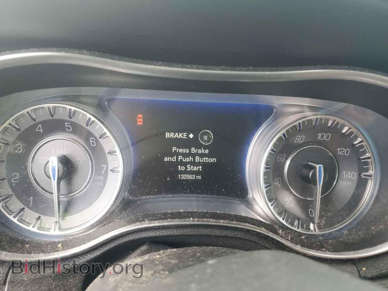 2016 CHRYSLER 300 - VIN: 2C3CCAAG9GH311202 - Фото 9