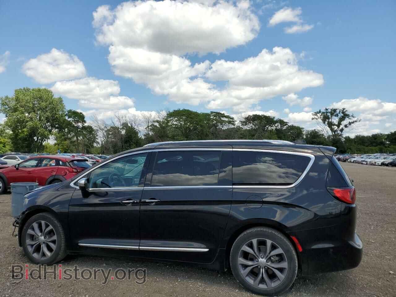 2017 CHRYSLER PACIFICA - VIN: 2C4RC1GG2HR704015 - Photo 2