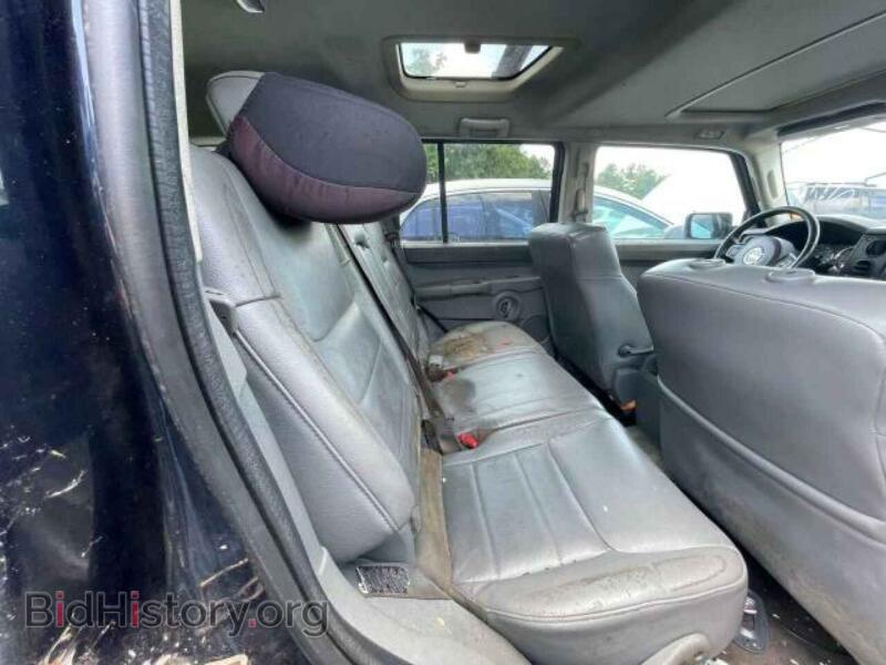 2007 Jeep COMMANDER (VIN 1J8HH48P57C616265) — photo 6 of 10