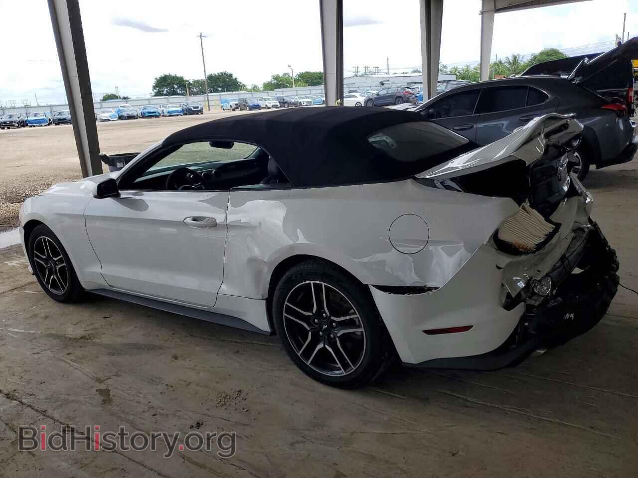 2018 FORD MUSTANG - VIN: 1FATP8UH0J5138770 - Фото 2