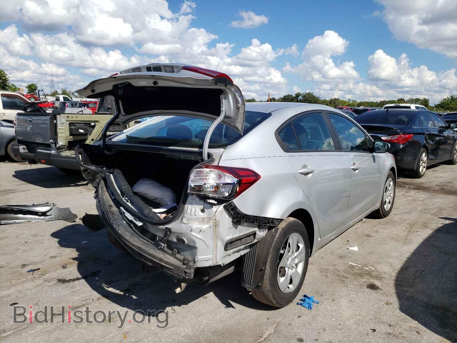 2017 KIA FORTE - VIN: 3KPFK4A78HE149640 - Фото 4