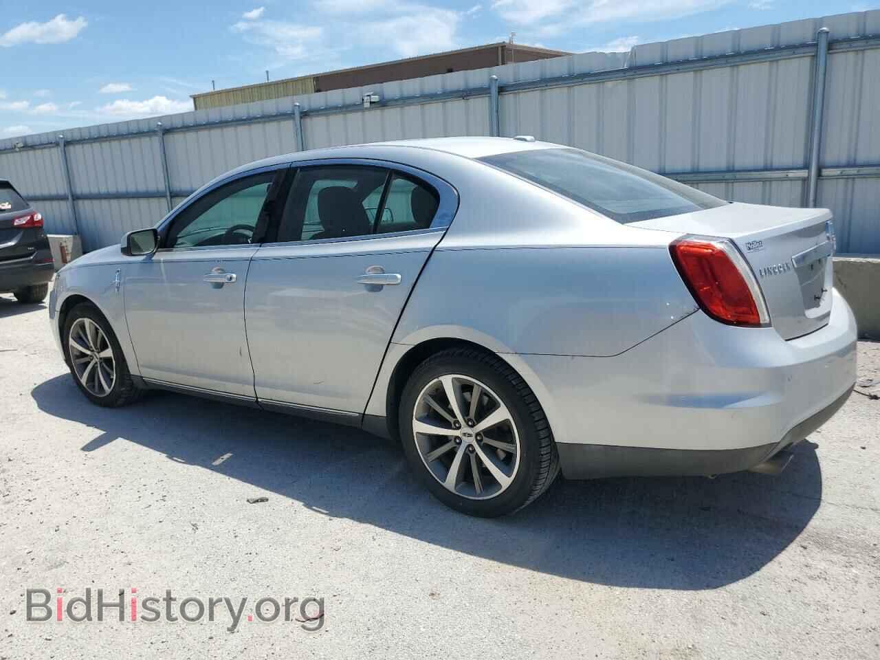 2009 LINCOLN MKS - VIN: 1LNHM93R19G610673 - Фото 2