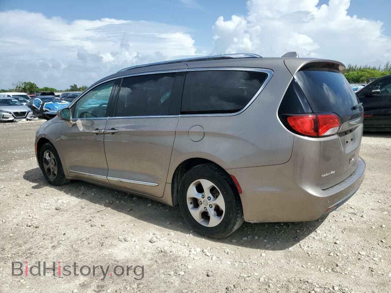 2017 CHRYSLER PACIFICA - VIN: 2C4RC1EG0HR839870 - Фото 2