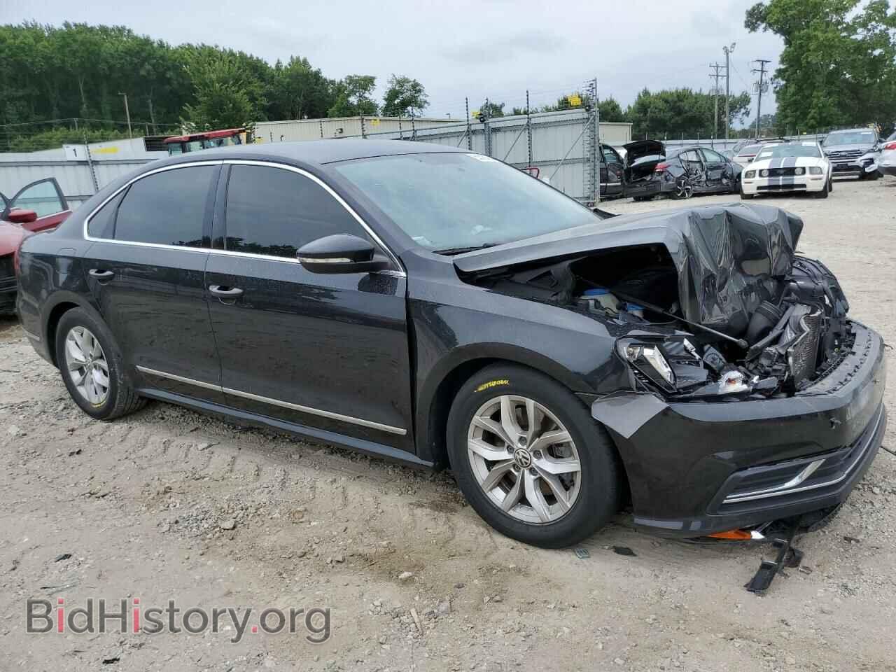 2017 VOLKSWAGEN PASSAT - VIN: 1VWAT7A32HC008895 - Фото 4