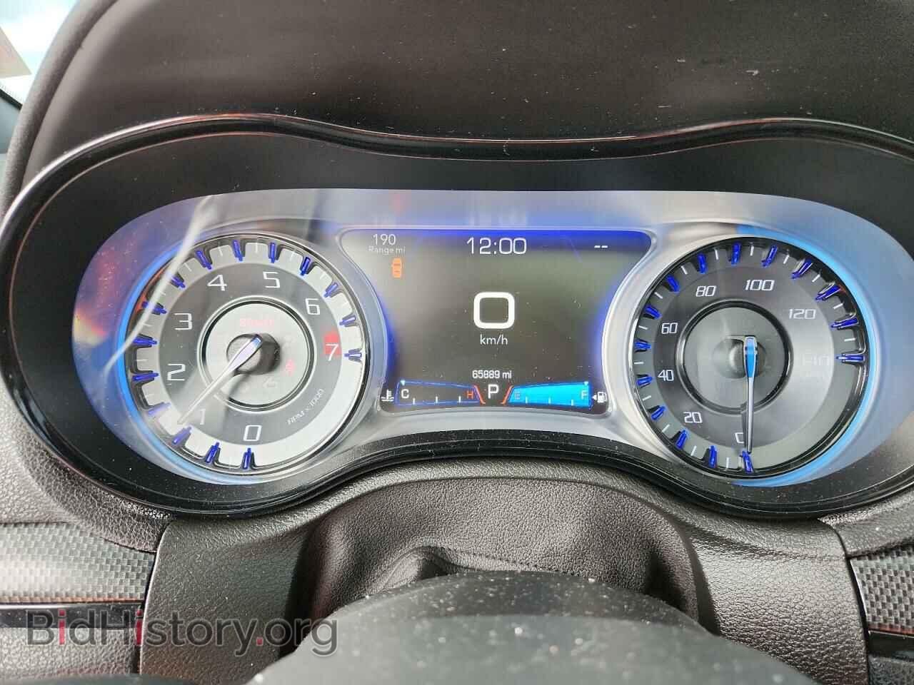 2015 CHRYSLER 300 - VIN: 2C3CCAGG0FH849602 - Фото 9