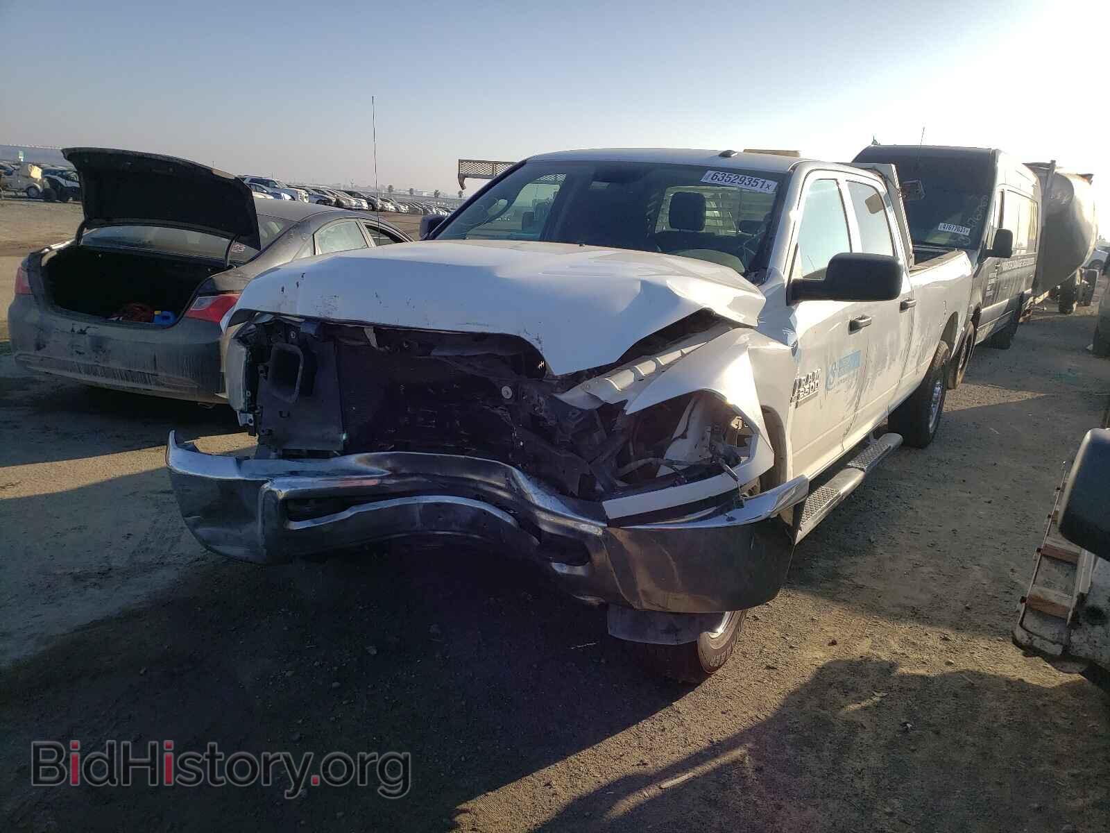 2018 RAM 2500 - VIN: 3C6UR4HL7JG424504 - Фото 2